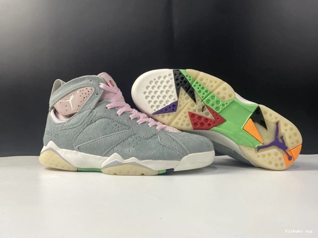 7 Neutral Air Grey Retro Jordan CT8528-002 0630
